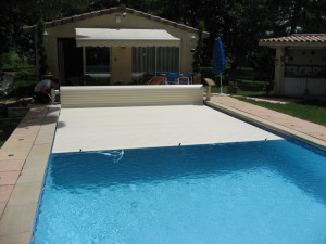 Solar-Outdoor-Rollladen "Golden Roll" - 10 x 5 m