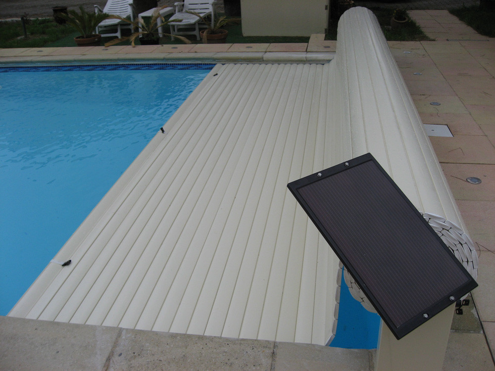 Solar-Outdoor-Rollladen "Golden Roll" - 12 x 6 m