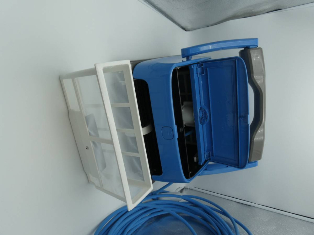 Elektrischer Poolroboter "ORCA 300