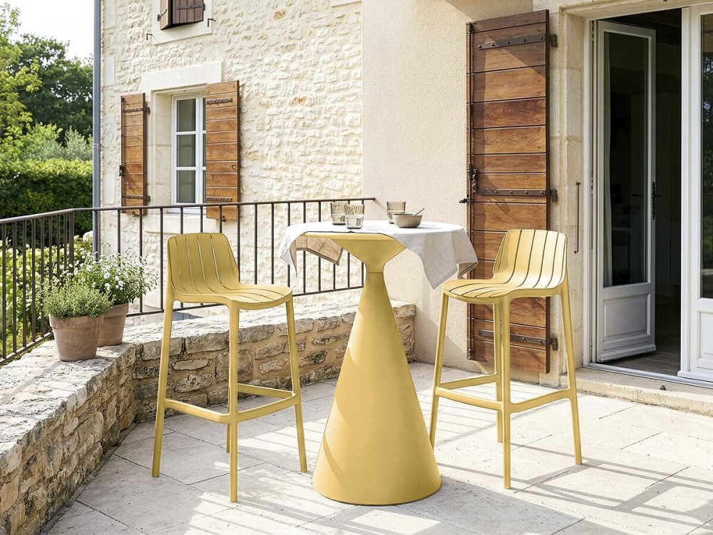 Set aus 2 stapelbaren Gartenhochstühlen "Vaena" - Gelb