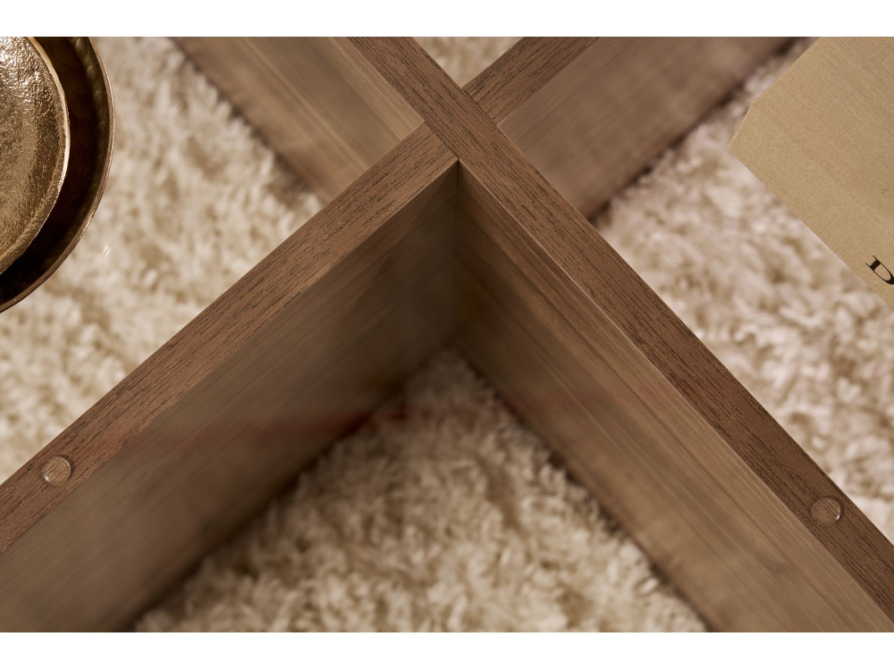 Couchtisch „Aeris“ aus Holz – 75 x 75 x 35 cm – Transparentes Walnussholz