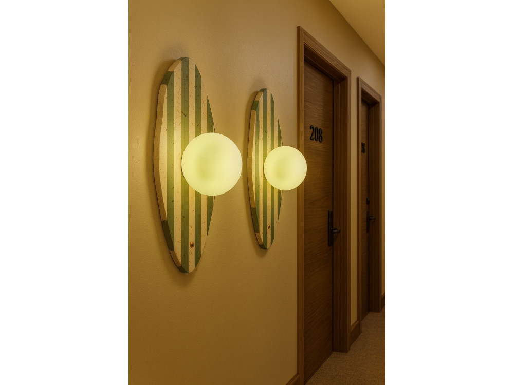 Wandleuchte aus Travertin „Espe“ – Beige / Weiß / Grün