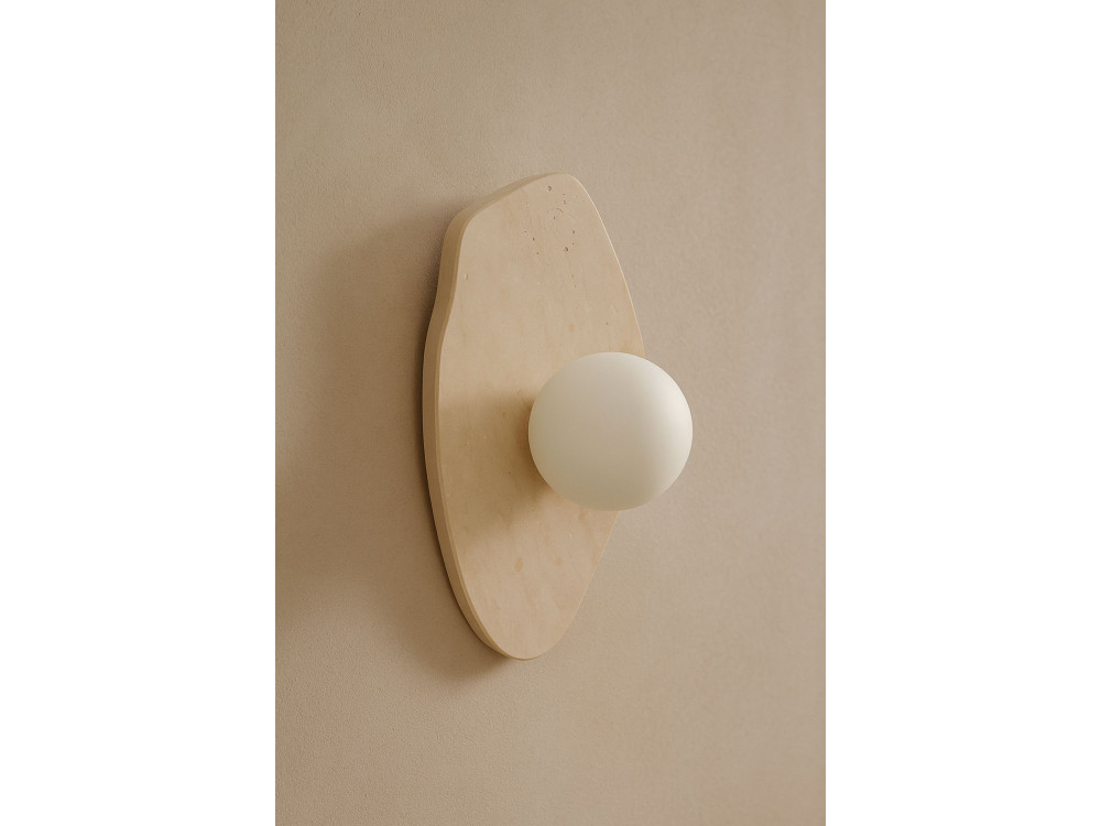 Wandleuchte aus Travertin „Busy“ – Beige / Weiß