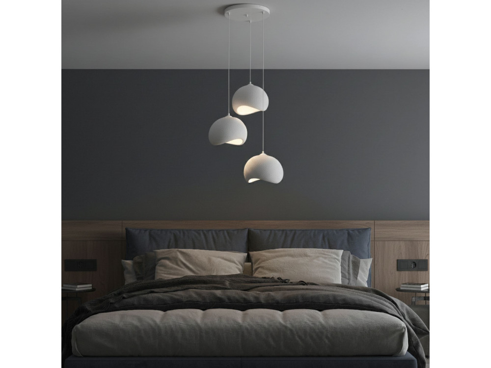Metall-Kronleuchter „Yontu“ – 55 x 29 x 120 cm – Weiß