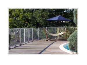 Poolabsperrung transparente Platte