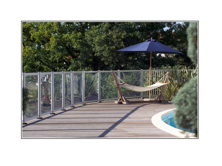 Poolabsperrung transparente Platte